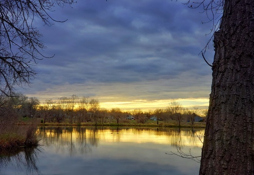 Riverbend Ponds April Dawn